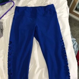 blue cropped leggings